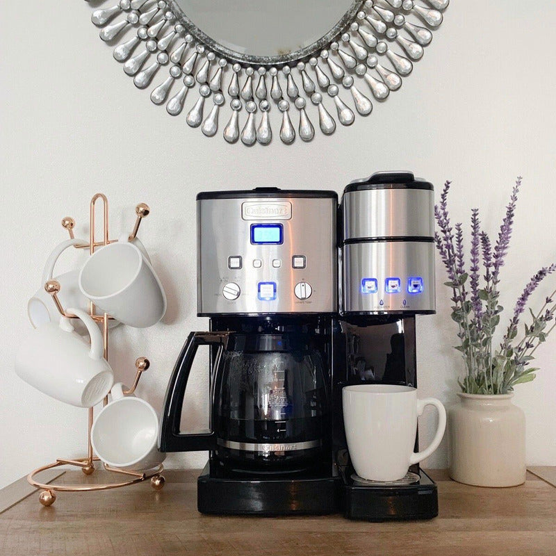 Cafetera Automática Cuisinart Hasta 12 Tazas 3 Dif Tamaños Color Plateado